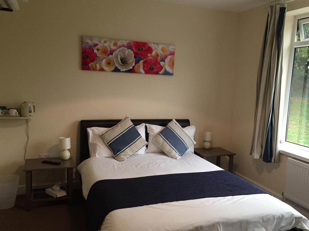 The Lodge Redhill  Ngoại thất bức ảnh